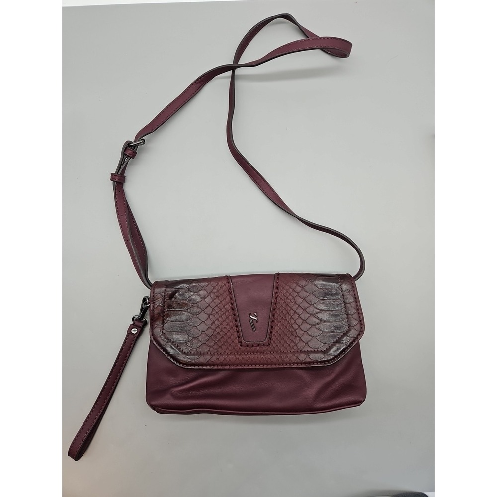 Simply Vera Vera Wang Crossbody Clutch, Burgundy With Faux Gator Leather